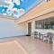 Luxurious 5 bedrooms Jacuzzipool