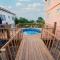 Bell Air Seaview (3 BDRM 3 BATH)