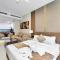 Simply Comfort Vacation Homes Rental Spacious Apts in J One Canal Views Quiet & Central