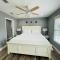 Sarasota Paradise Heated Pool Home Near IMG & Siesta Key Beach