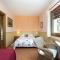 House with garden, games area and shared pool - Мунсень