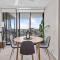 Top Floor! 2Bed/2Bath/1Car/Pool ~ VIEWS ~ CBD