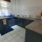 Cosy 2 bedroom unit with pool,Wifi