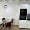 A H Rentals Picasso apartamento