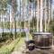 Traditional cottage with hot tub - Uurainen