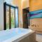 ETNEA Suite 270