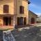 Villa Borgo del Silenzio with private pool, 5 apartments