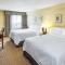 Holiday Inn Laval Montreal by IHG - لافال
