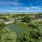 Apartment Pond View Comfortable Vacation Home