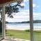Oakura Bay Absolute Beachfront Holiday Home - Hikurangi
