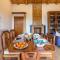 StayVista at SilverSpring Cottage with Valley View & Bonfire
