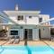 Accomoteleia Crystal Lagoon Villa