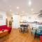 Pass the Keys Modern 2Bed Balcony Apartment by Dalston Junction - Londra