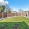 Grab a Deal Today! Massive Home For Contractors & Parking for 4