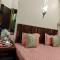 Naari home stay - Mathura