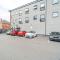 RestWorkPlayShortStays apartment, free parking and wifi, perfect for contractors, near to i54 park and city centre