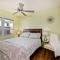 Walk To Beach - EV Charger - Outdoor Dining - 2BR