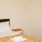 Avril Warwickshire Home Stay - Nuneaton