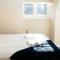 Avril Warwickshire Home Stay - Nuneaton