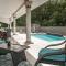 Villa-Aquaterra-Hideaway-piscine-Barbecue - Matoury