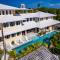 Luxury Villa-60 ft Pool-Jacuzzi-Endless Amenities-
