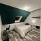 The GREEN HOUSE , grand parking, proche gare, jardin, jacuzzi