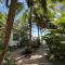 FRONT BEACH BUNGALOW - OUTDOOR SHOWER - Working Desk