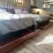 Beautiful Condo Sleeps 4- Only 2 Blocks From Beach