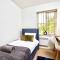 Sleeps 6 - Corporate & Family Stays - FREE Parking & WiFi