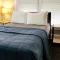 TWO BEDROOM HOME IN BEAUTIFUL DOWNTOWN LAKELAND