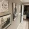 Modern Living Space Perfect for Group Gatherings!