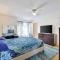 Zen Den - Pocono LakeFront with Hot Tub !
