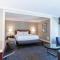 Sandman Signature Edmonton Downtown Hotel