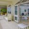 Zephyr Hill - 2 bedroom Villa with awe inspiring views villa