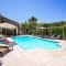 La Maison Des Vignes - Gite Olivier - Luxury Gite with Air Conditioning