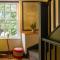 1960s Inspired City Centre Apartment for 4 with Parking