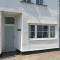 Pass the Keys Breeze Cottage 2 bed Beach property