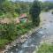 Macaw Villa - Riverfront With A Pool - أوفيتا