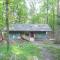 Autumn Wings - Propane Grill, Wifi, Kid Friendly, King Bed, Games, Screen Porch, Pool Access, Hiking