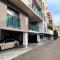 Stylish Apartment Getaway with self check-in and free parking lot - أراد