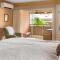 Lotus Suite in a Boutique Resort, 1Bedroom Sleeps 4 - Kihei