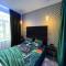 Apartments -Gold Glass Jacuzzi & Sauna Rynek Centrum -Parking