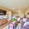 Fallbrook, CA. Entire house. “Hilltop comforts”. - Fallbrook