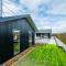 Elegant, Executive Retreat - 梅斯文