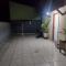 QUARTO CONFORTAVEL COM GARAGEM - أولامبرا