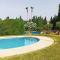 Apartamento Manilva con terraza y piscina