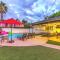 Welcome to PINK VOGUE wPool, Hot Tub & Casita! - Scottsdale