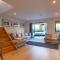 Luxury, stylish brand new house, fabulous location