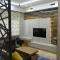 Iris Apartments B