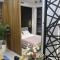 Iris Apartments B